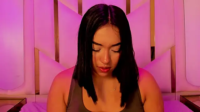 IsabellRodriguez18 online show from 05-15-26, 03:24