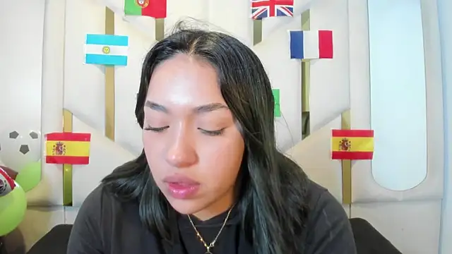 IsabellRodriguez18 online show from 06-13-26, 04:21