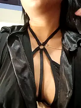 Snapshot of sexyhoney27 chatting on 02-06-25, 09:49 sexyhoney27 online show from 02-06-25, 09:49
