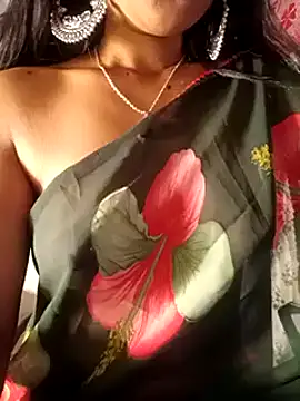 Snapshot of sexyhoney27 chatting on 02-19-25, 08:33 sexyhoney27 online show from 02-19-25, 08:33