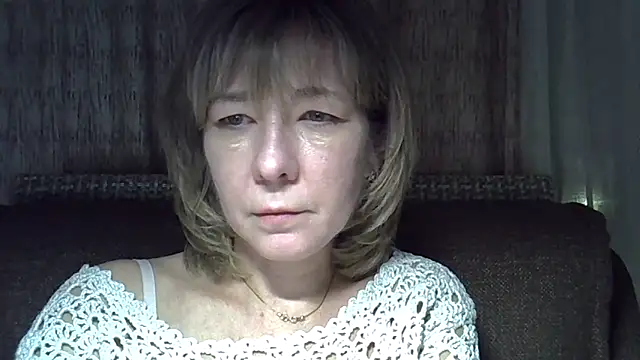 Snapshot of EllaJohnsonX chatting on 01-03-25, 04:06 EllaJohnsonX online show from 01-03-25, 04:06