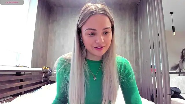 Snapshot of Mia___murrr chatting on 12-04-25, 03:16 Mia murrr online show from 12-04-25, 03:16