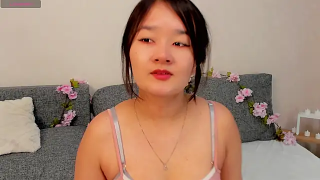 Maekko online show from 12-17-25, 05:30