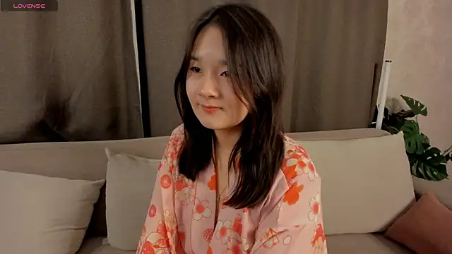 Maekko online show from 02-25-26, 05:22