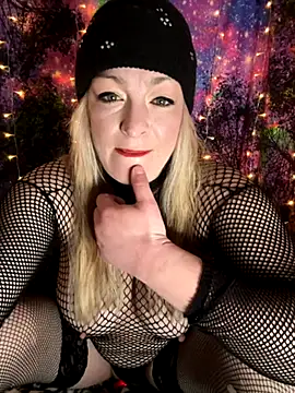 Snapshot of kayNkris chatting on 11-07-25, 08:58 kayNkris online show from 11-07-25, 08:58