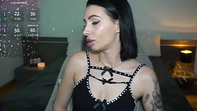 Snapshot of Laady_Rosee chatting on 09-16-25, 07:37 Laady Rosee online show from 09-16-25, 07:37