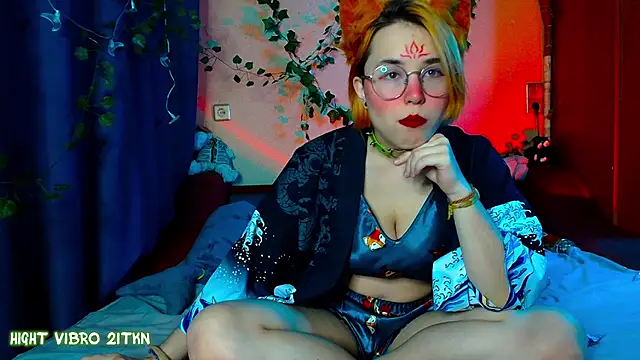 Snapshot of TrickyKitsune chatting on 02-20-25, 02:13 TrickyKitsune online show from 02-20-25, 02:13
