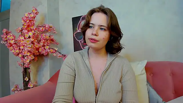 Snapshot of EricaElliott chatting on 02-04-25, 01:38 EricaElliott online show from 02-04-25, 01:38