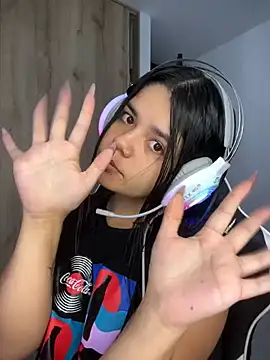 pretty angela1 online show from 01-12-26, 05:40