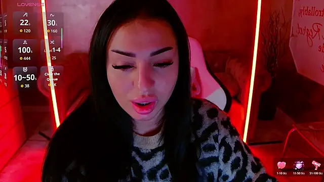 Snapshot of evanew_ chatting on 12-14-25, 04:51 evanew online show from 12-14-25, 04:51