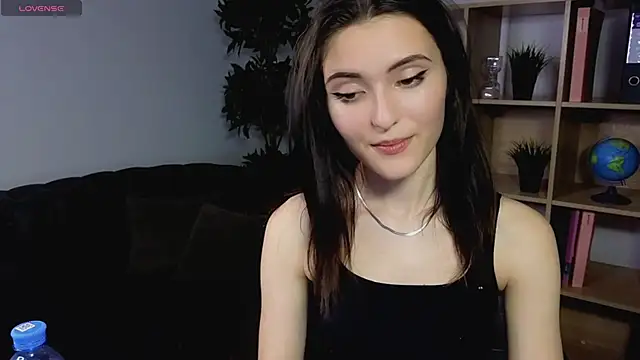 Snapshot of niki_cutes chatting on 01-25-25, 07:17 niki cutes online show from 01-25-25, 07:17