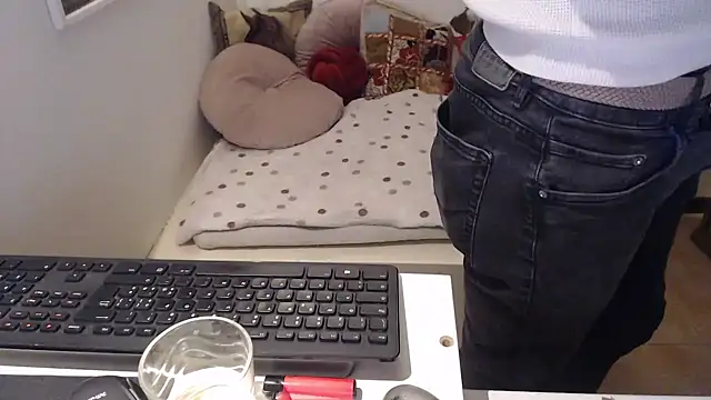 Snapshot of LasolitaAuri chatting on 01-19-25, 11:43 LasolitaAuri online show from 01-19-25, 11:43