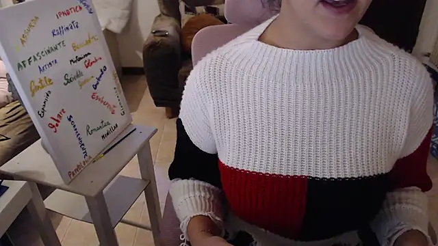 Snapshot of LasolitaAuri chatting on 02-25-25, 04:10 LasolitaAuri online show from 02-25-25, 04:10