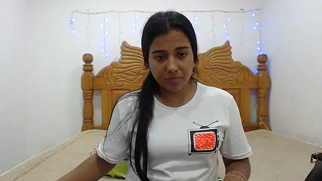 Coral0403 online show from 03-20-25, 11:23