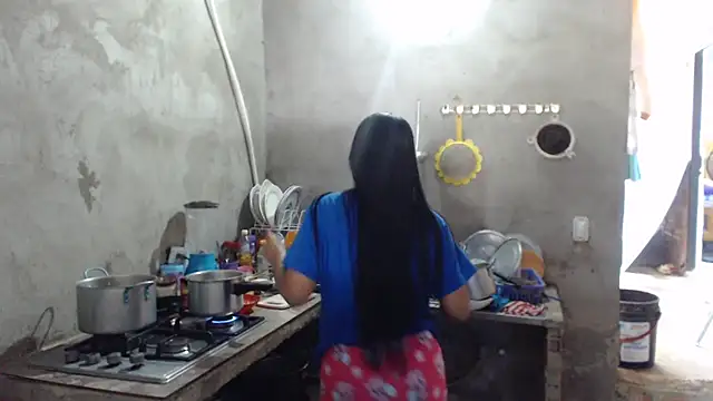 Coral0403 online show from 10-05-25, 04:49