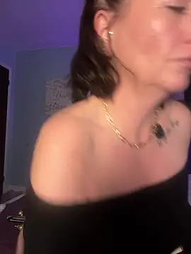 Snapshot of AlessasRoom chatting on 12-14-25, 06:52 AlessasRoom online show from 12-14-25, 06:52