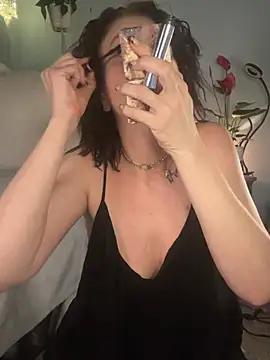 Snapshot of AlessasRoom chatting on 03-08-26, 07:34 AlessasRoom online show from 03-08-26, 07:34