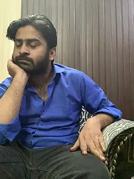 Snapshot of indihotguy chatting on 03-18-25, 09:32 indihotguy online show from 03-18-25, 09:32