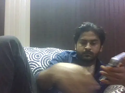 Snapshot of indihotguy chatting on 09-17-25, 03:03 indihotguy online show from 09-17-25, 03:03