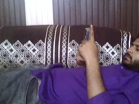 indihotguy online show from 04-18-26, 08:09