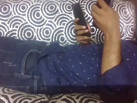 Snapshot of indihotguy chatting on 06-24-26, 12:59 indihotguy online show from 06-24-26, 12:59