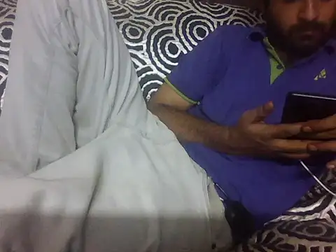 Snapshot of indihotguy chatting on 07-07-26, 12:53 indihotguy online show from 07-07-26, 12:53