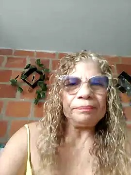 Snapshot of indiraa-channell chatting on 01-01-25, 07:32 indiraa-channell online show from 01-01-25, 07:32