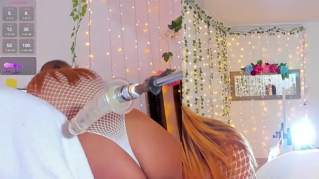 Maria Jones  online show from 02-06-25, 03:06