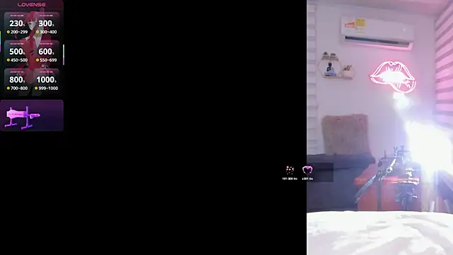 Snapshot of Maria_Jones_ chatting on 01-08-26, 01:08 Maria Jones online show from 01-08-26, 01:08