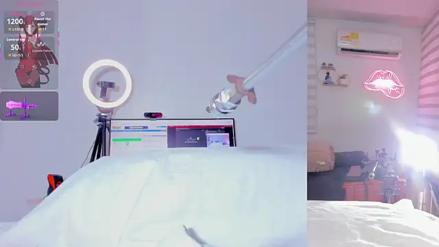 Snapshot of Maria_Jones_ chatting on 01-18-26, 01:31 Maria Jones online show from 01-18-26, 01:31