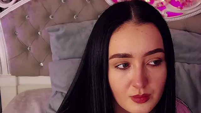 KimKhallifa online show from 02-11-26, 06:51