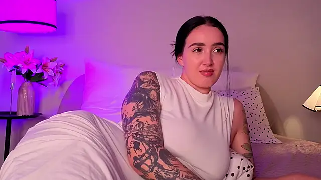 KimKhallifa online show from 07-22-26, 03:04