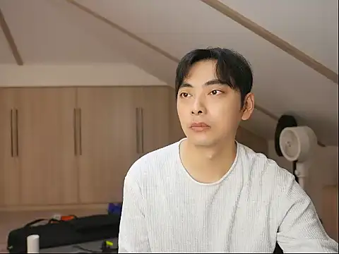 Snapshot of chinalover4199 chatting on 01-09-26, 02:03 chinalover4199 online show from 01-09-26, 02:03