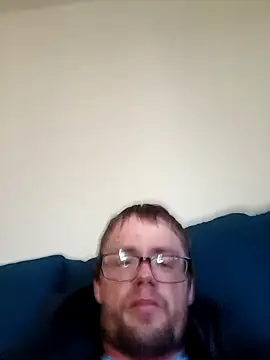Snapshot of Tykessler34 chatting on 10-19-25, 07:36 Tykessler34 online show from 10-19-25, 07:36