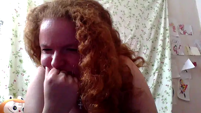Snapshot of Rae_Jeannie chatting on 06-14-26, 07:21 Rae Jeannie online show from 06-14-26, 07:21