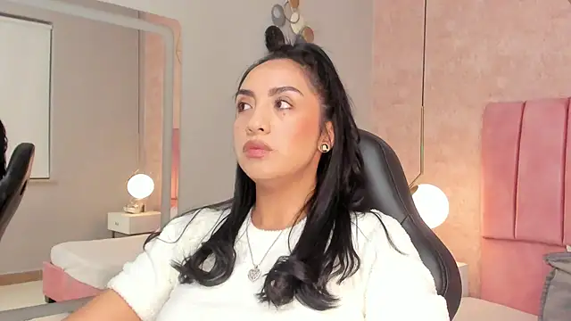 MAGIC AURORAA online show from 03-13-25, 12:13