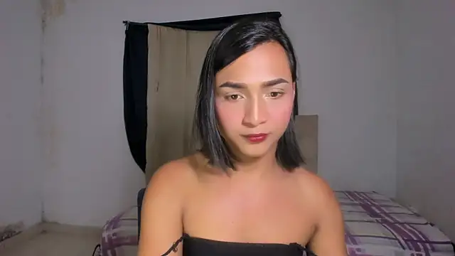 Miss noah18 online show from 12-28-24, 08:47