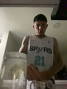 Snapshot of apoloruso chatting on 01-15-25, 01:12 apoloruso online show from 01-15-25, 01:12