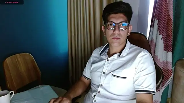 Noah-cock online show from 11-26-25, 10:33