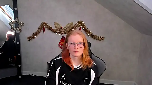 Snapshot of ElizabethHarpper chatting on 01-14-25, 08:41 ElizabethHarpper online show from 01-14-25, 08:41