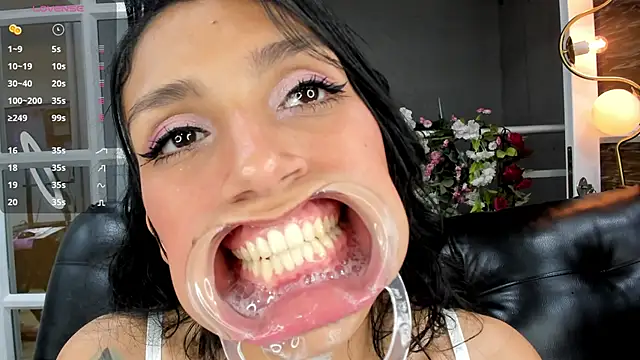 miss   evangeline online show from 03-22-25, 08:40