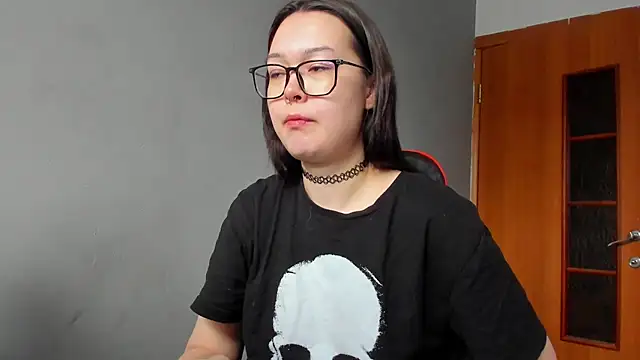 kittenrisha online show from 01-18-25, 08:20