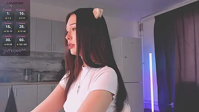 kittenrisha online show from 10-19-25, 10:05