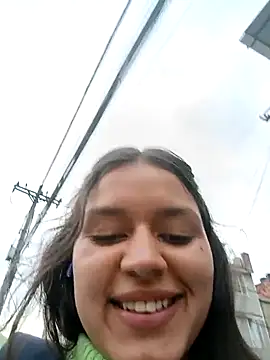 Snapshot of Danni_shy chatting on 03-04-25, 10:27 Danni shy online show from 03-04-25, 10:27