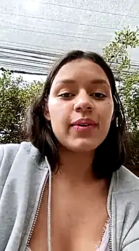 Snapshot of Danni_shy chatting on 03-11-25, 04:40 Danni shy online show from 03-11-25, 04:40