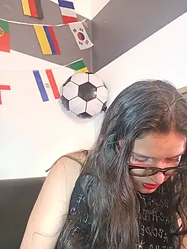 Danni shy online show from 07-04-26, 03:56