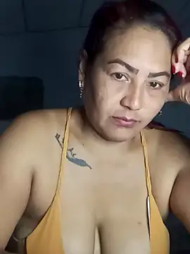 Snapshot of Abigail_BigTits chatting on 02-06-25, 04:14 Abigail BigTits online show from 02-06-25, 04:14