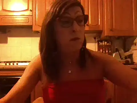 Snapshot of Tiabet chatting on 10-02-25, 08:27 Tiabet online show from 10-02-25, 08:27