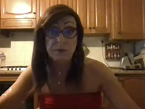 Snapshot of Tiabet chatting on 11-10-25, 09:03 Tiabet online show from 11-10-25, 09:03