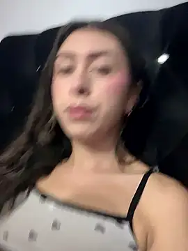 Snapshot of Sara_Davina chatting on 01-12-26, 02:39 Sara Davina online show from 01-12-26, 02:39